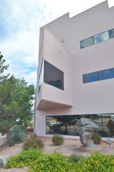 More Photos Of 333 W Wilcox Dr, Sierra Vista Office For Lease