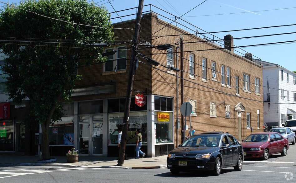 Primary Photo Of 112 Main St, Hackettstown Storefront Retail Residential For Lease