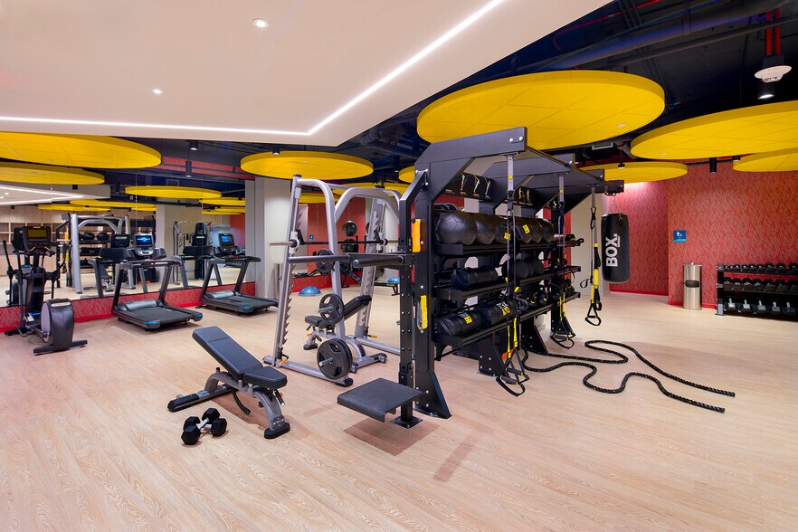 More Photos Of 1900 Gallows Rd, Vienna Office For Lease