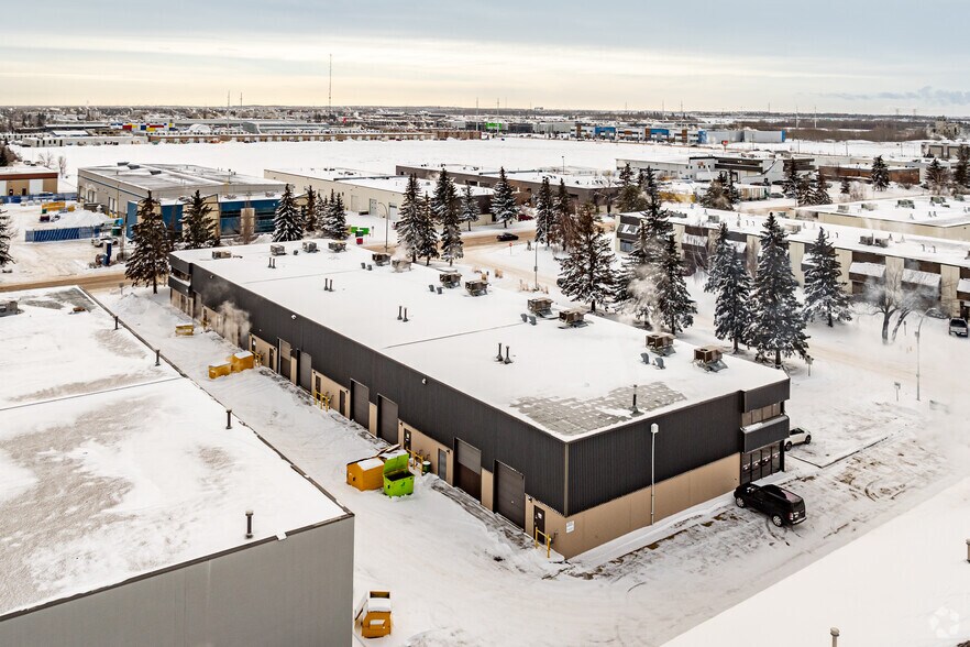 More Photos Of 10703-10721 181 St NW, Edmonton Flex For Lease