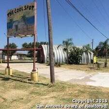 More Photos Of 2032 S US Highway 281, Falfurrias Contractor Storage Yard For Sale