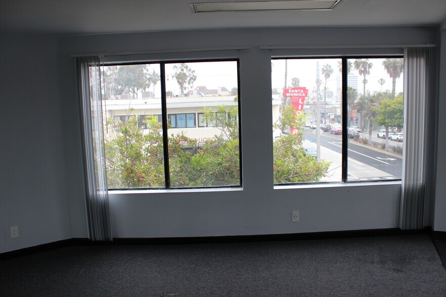 More Photos Of 925 Wilshire Blvd, Santa Monica Unknown For Lease