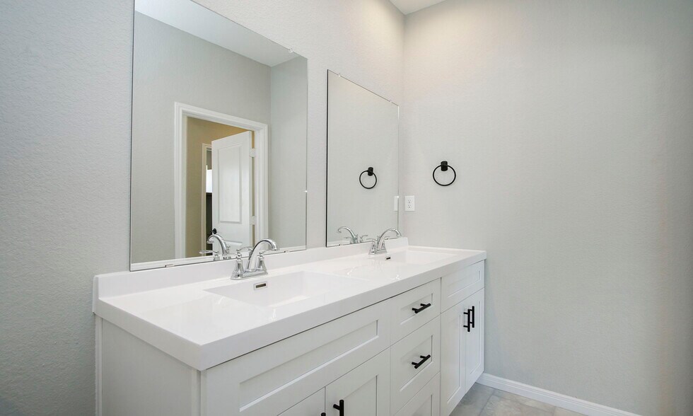 More Photos Of 14010 Longstreet rd, Willis Apartments For Sale