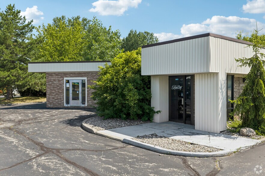 More Photos Of 4335 Wilder Rd, Bay City Office For Sale