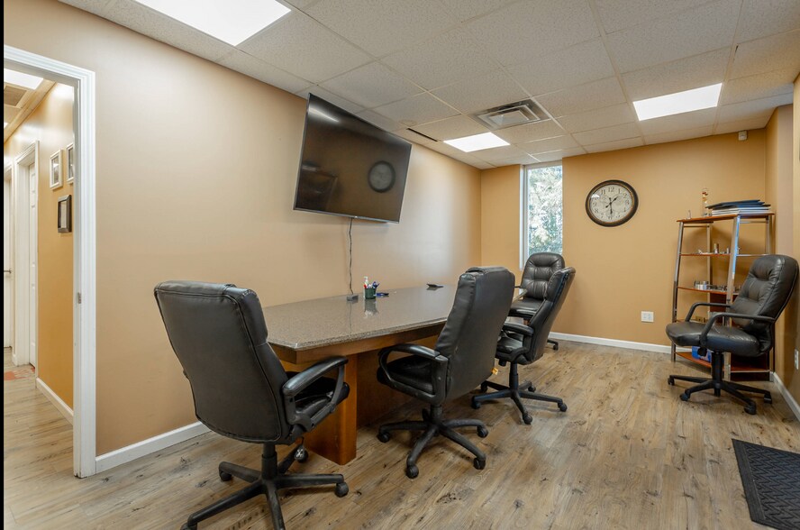 More Photos Of 3294 S Dug Gap Rd, Dalton Warehouse For Sale