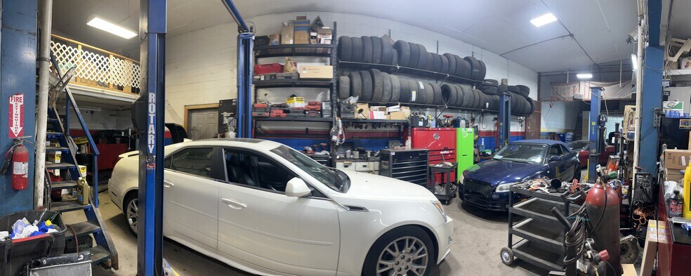 More Photos Of 323 Clinton St, Hempstead Auto Repair For Sale