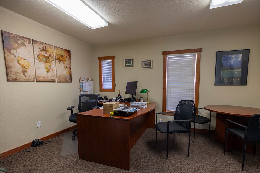 More Photos Of 509 S 4th Ave, Brighton Office For Sale
