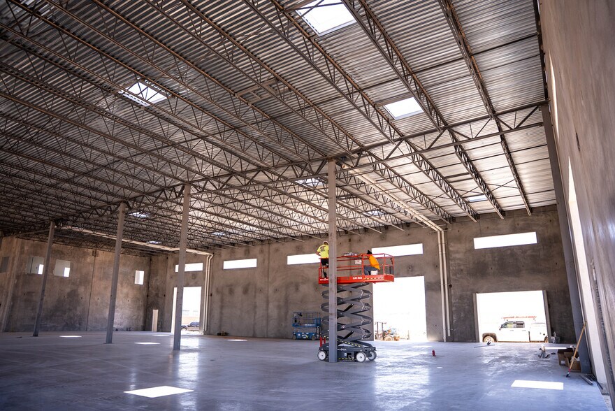 More Photos Of 3955 Aviator Dr, St George Industrial For Lease