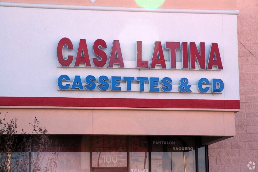 More Photos Of 5334 Ross Ave, Dallas General Retail For Lease