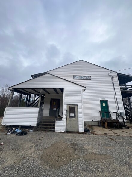 More Photos Of 171 Pine River Rd, Effingham Hospitality For Sale