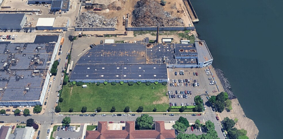 More Photos Of 59 E 1st St, Bayonne Warehouse For Lease