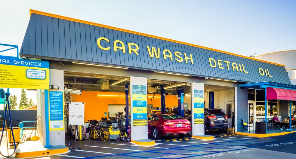 More Photos Of 21011 Pioneer Blvd, Lakewood Carwash For Sale