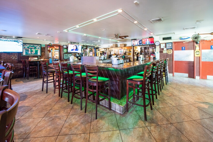 More Photos Of 1300 S Federal Hwy, Dania Restaurant For Sale