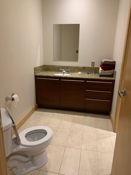 More Photos Of 10265 107th St NW, Edmonton Apartments For Sale