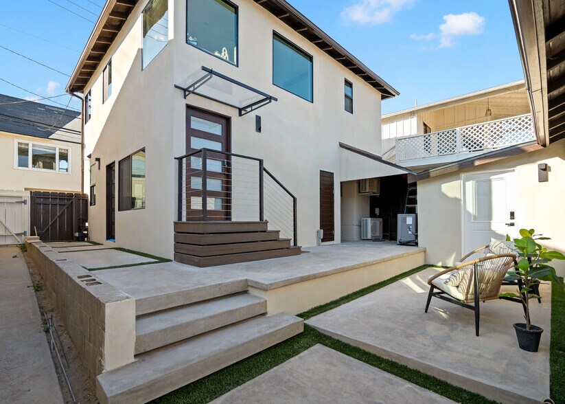 More Photos Of 216 Cliff Dr, Laguna Beach Apartments For Sale