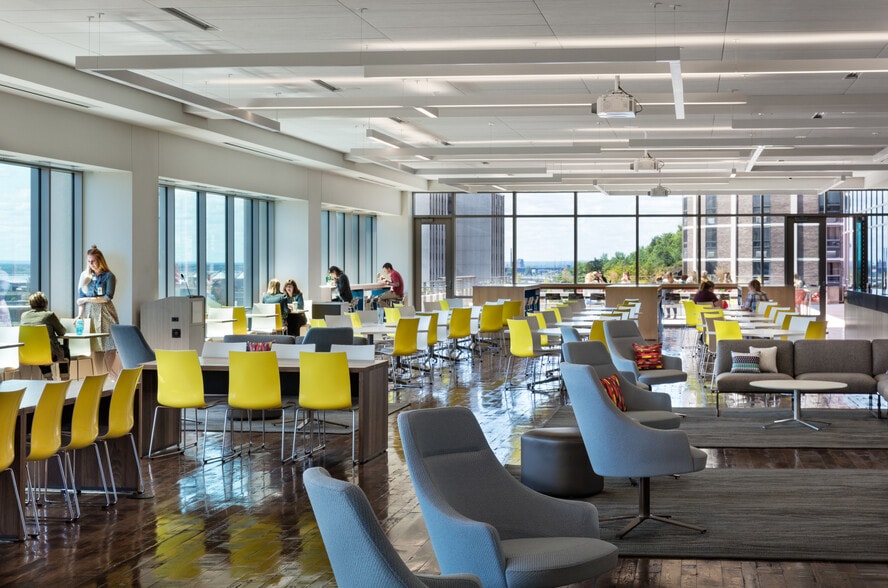 More Photos Of 425 W Superior St, Duluth Office For Lease