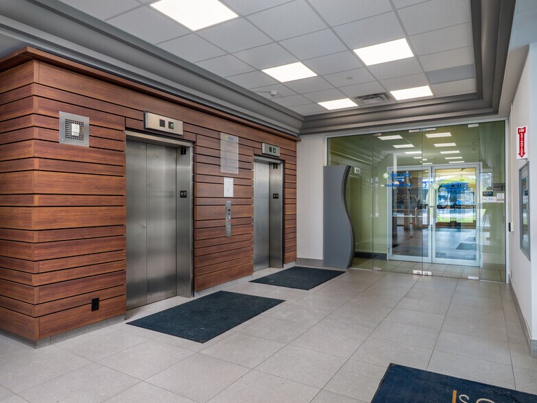 More Photos Of 4901 48 St, Red Deer Office For Sale