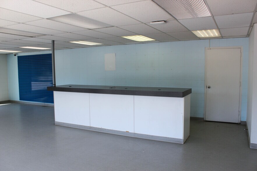 More Photos Of 5214 Gaetz Ave, Red Deer Auto Dealership For Sale