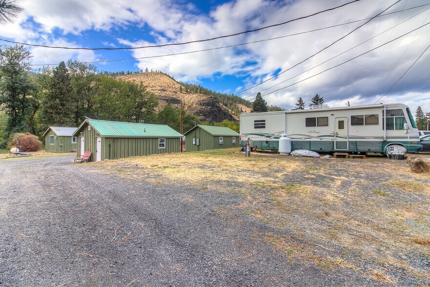 More Photos Of 8590 WA-410, Naches Convenience Store For Sale