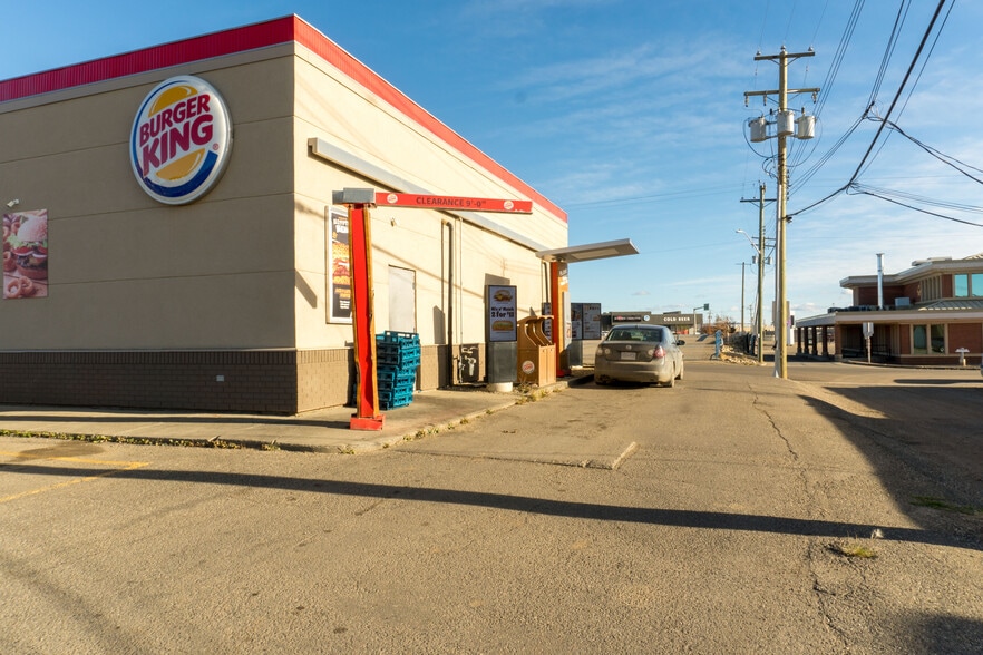 More Photos Of 901 Alaska Av, Dawson Creek General Retail For Sale