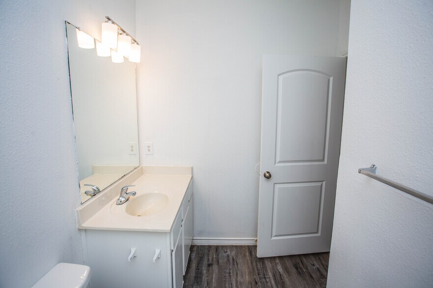More Photos Of 2627 Oak Dr, Lubbock Apartments For Sale