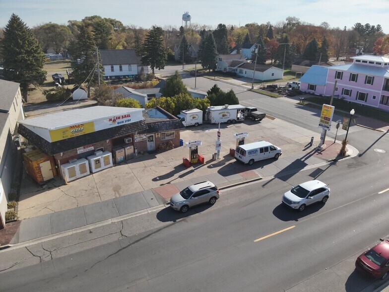 More Photos Of 6631 Main St, Caseville Service Station For Sale