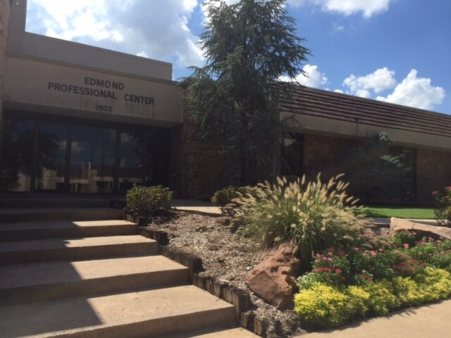 More Photos Of 1603 E 19th St, Edmond Coworking Space