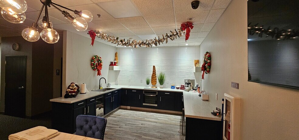 More Photos Of 100 N Main St, Oshkosh Apartments For Lease
