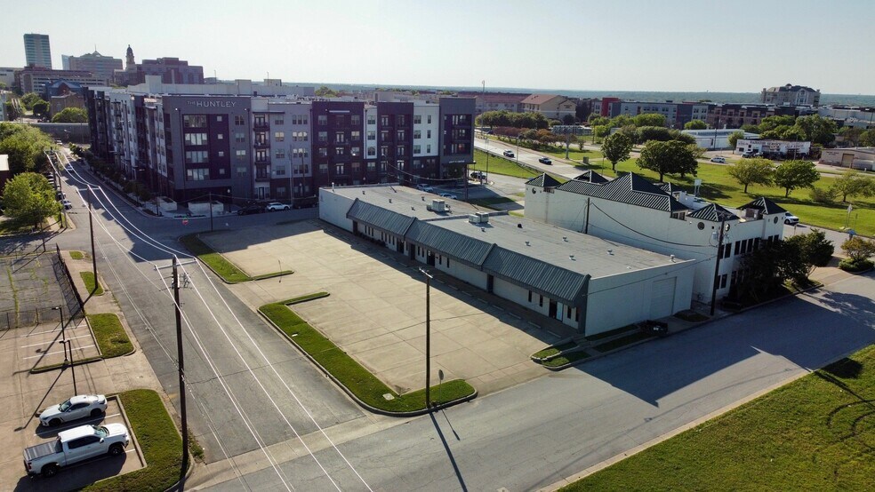 More Photos Of 1107 E 1st St, Fort Worth Warehouse For Lease