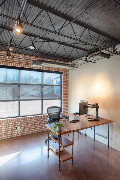 More Photos Of 3141-3149 S Broadway, Englewood Storefront Retail Office For Lease