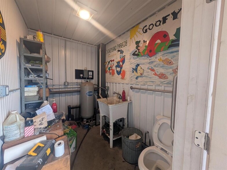 More Photos Of 926 John Stark Hwy, Newport General Retail For Sale