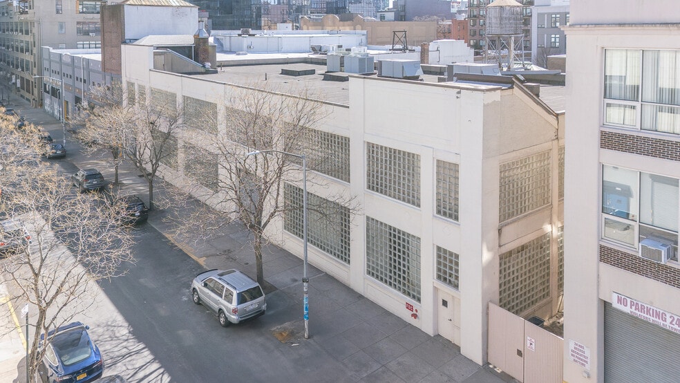 More Photos Of 2124 44th Ave, Long Island City Warehouse For Sale
