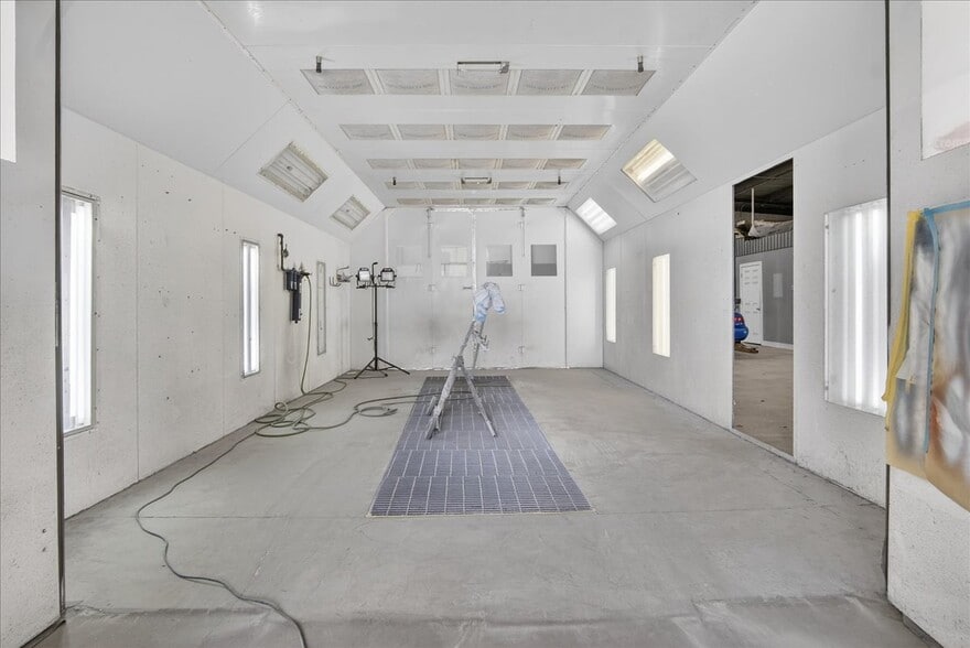 More Photos Of 3688 Raleigh Rd, Henderson Office For Sale