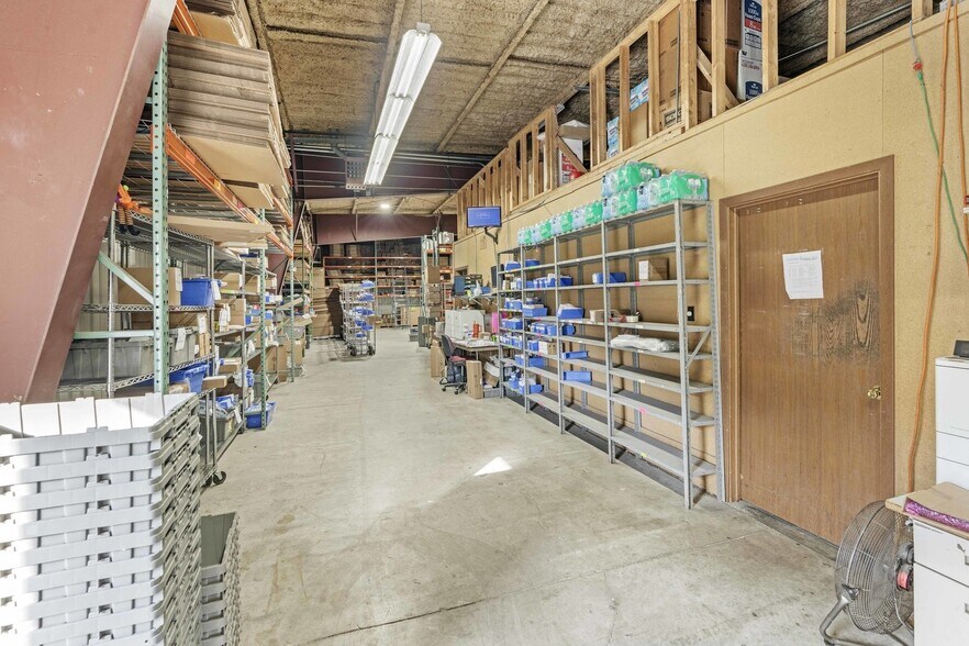 More Photos Of 311 E Corning Rd, Beecher Warehouse For Sale