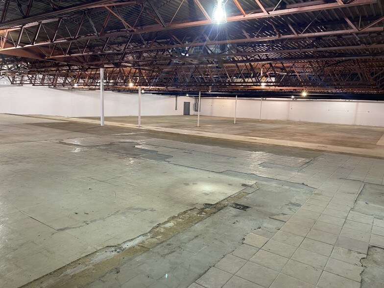 More Photos Of 1117 Willow Dr, Waynesburg Industrial For Sale