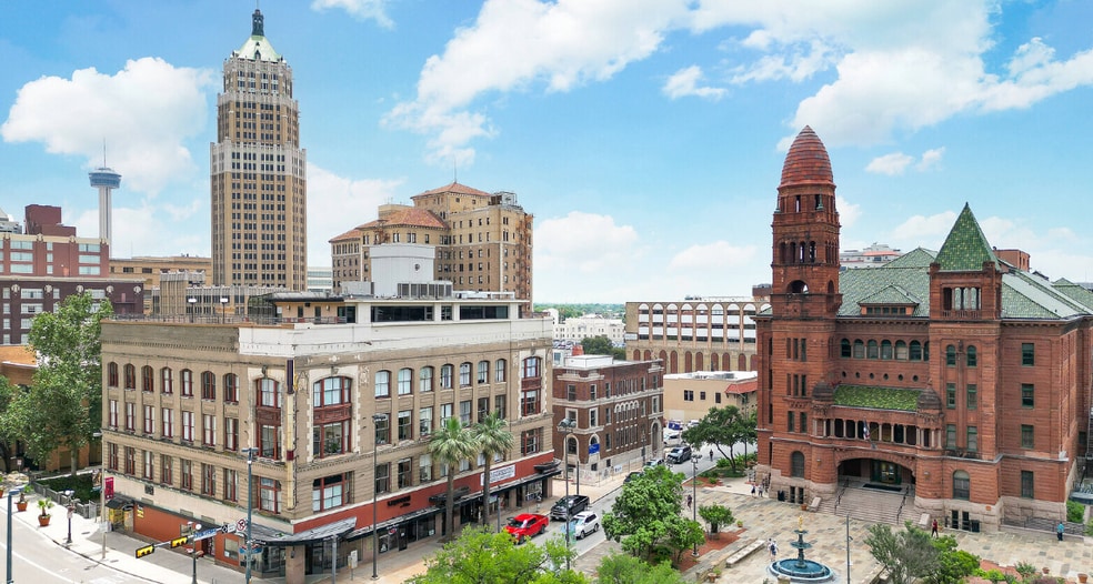 Primary Photo Of 126 E Main Plz, San Antonio Apartments For Sale