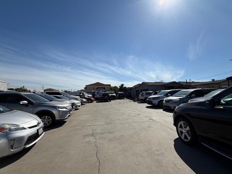 More Photos Of 7910-7916 Garvey Ave, Rosemead Auto Dealership For Lease