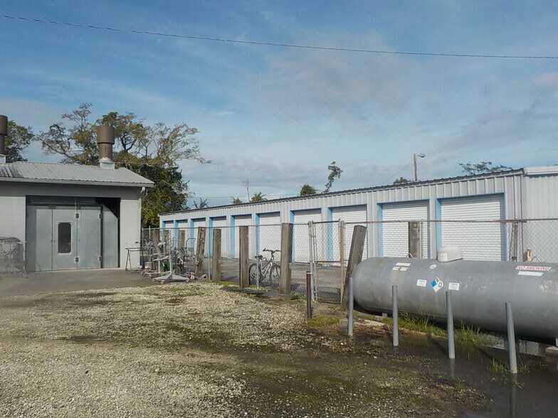 More Photos Of 435 Franklin St, Ocoee Auto Repair For Sale