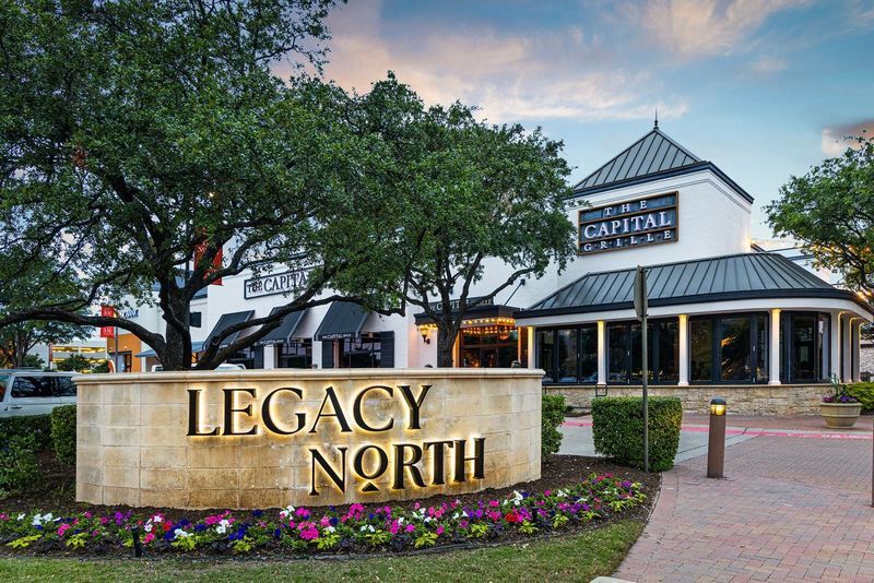 More Photos Of 7300 Lone Star Dr, Plano Storefront Retail Office For Lease