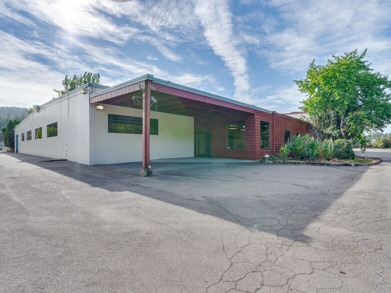 More Photos Of 16700 S Highway 99W, Amity Distribution For Sale