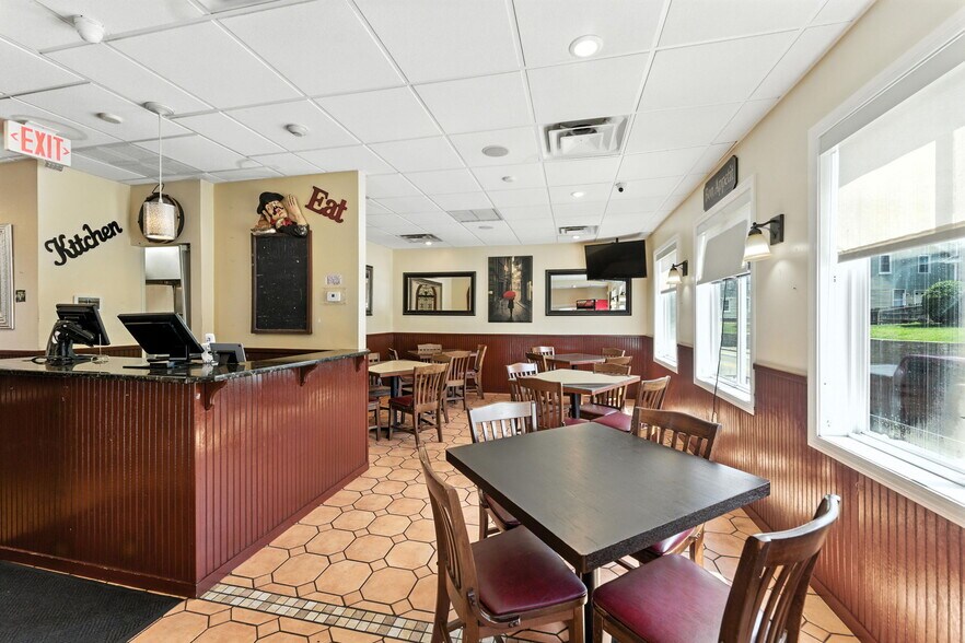 More Photos Of 568 Providence St, West Warwick Restaurant For Sale