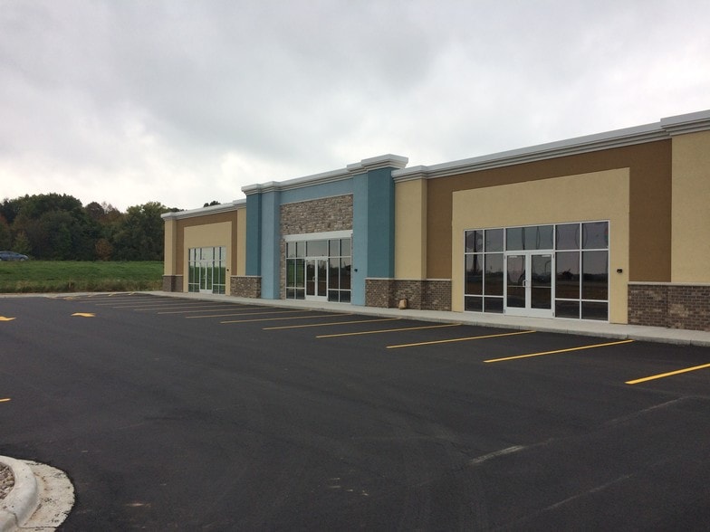 More Photos Of N4531 State Highway 22, Shawano Storefront Retail Office For Lease