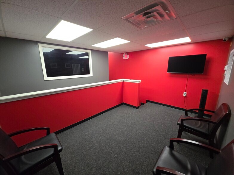 More Photos Of 6611 FM 1464, Richmond General Retail For Sale