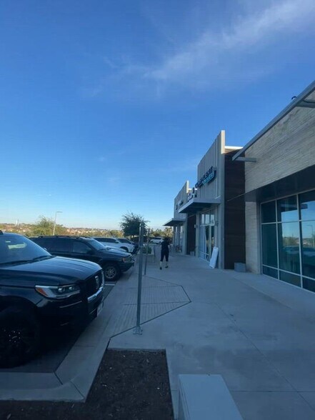 More Photos Of 15501 W 71 Hwy, Bee Cave Freestanding For Lease