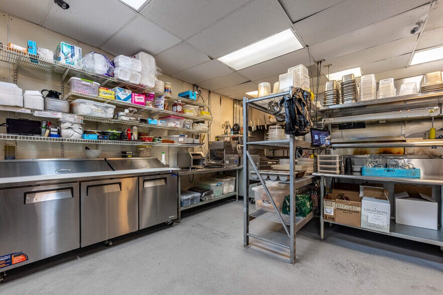 More Photos Of 227 E Cecil St, Springfield Restaurant For Sale