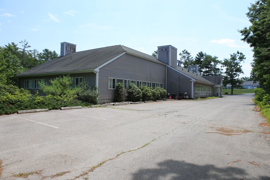 More Photos Of 68 N Main St, Carver Medical For Sale