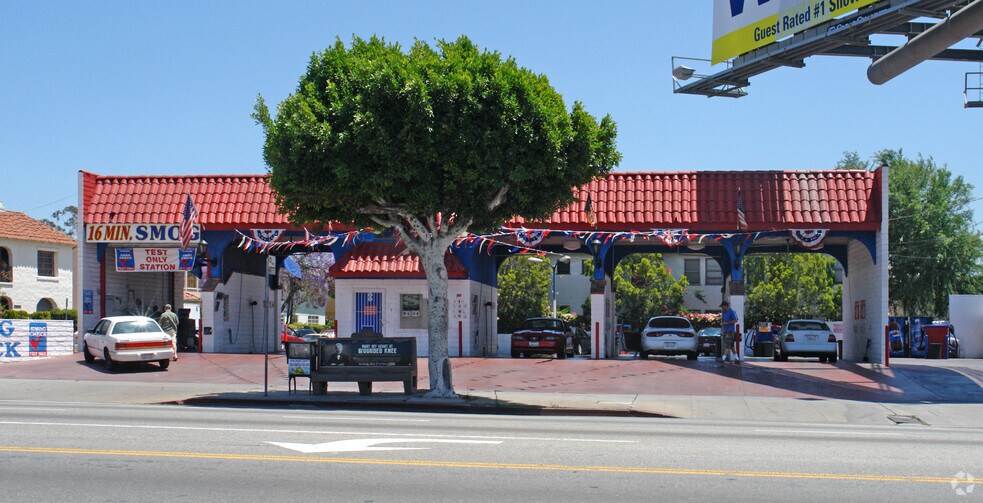 Primary Photo Of 1506 S La Cienega Blvd, Los Angeles Carwash For Lease