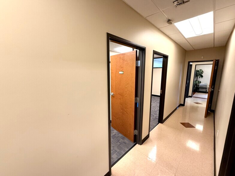 More Photos Of 901 Cypress Creek Rd, Cedar Park Medical For Sale