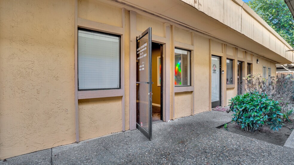 More Photos Of 5665 N Pershing Ave, Stockton Medical For Sale