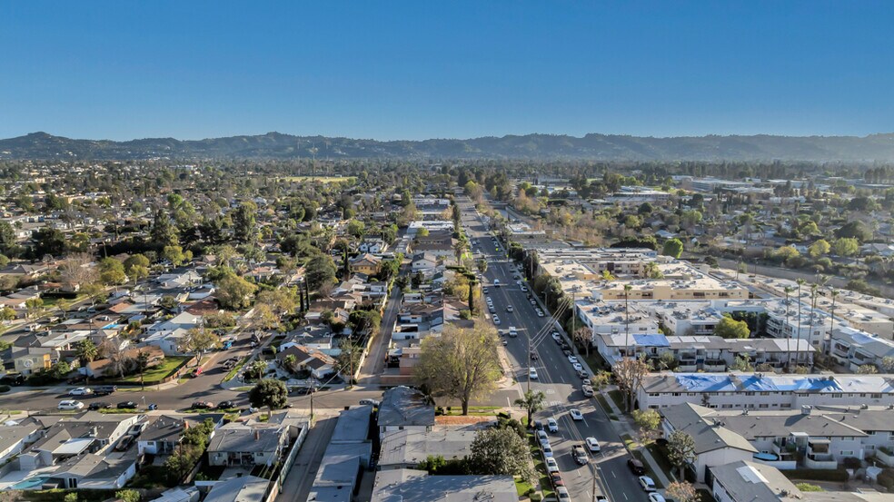More Photos Of 6308 Coldwater Canyon Ave, North Hollywood Apartments For Sale